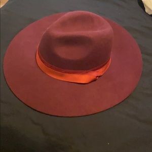 Phenix Medium Brim Maroon Hat
